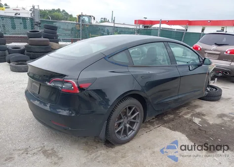 2021 Tesla Model 3 Standard Range Plus Rear-Wheel Drive из США, поврежденный, VIN 5YJ3E1EAXMF046013